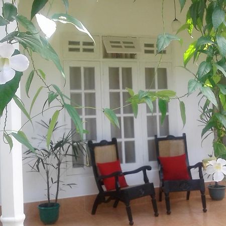 Anusha Apartment 15 Homestay Galle Ngoại thất bức ảnh