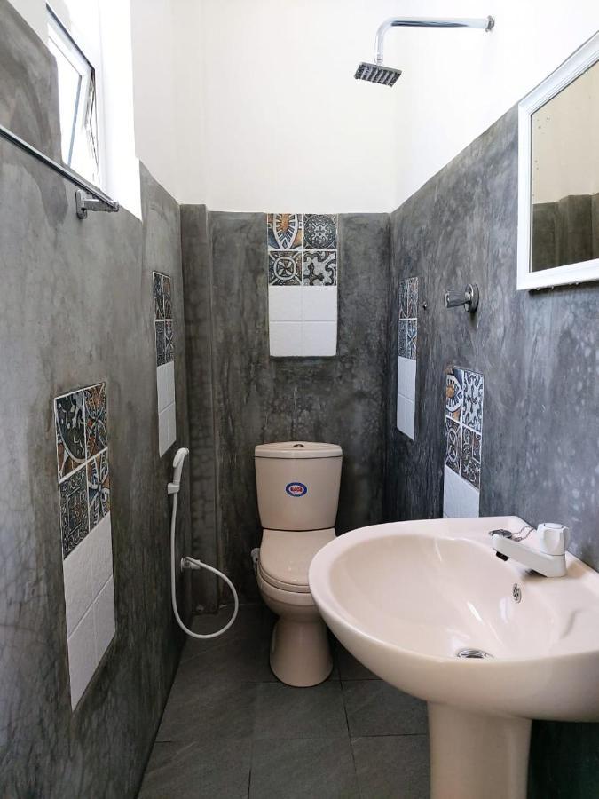 Anusha Apartment 15 Homestay Galle Ngoại thất bức ảnh