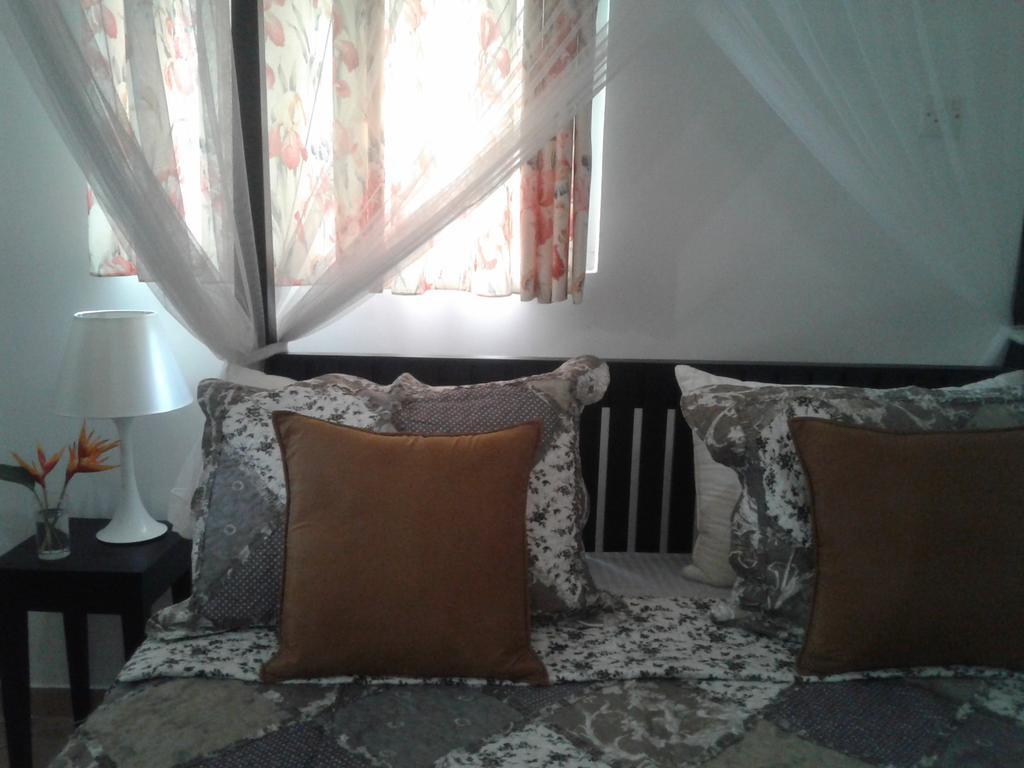Anusha Apartment 15 Homestay Galle Ngoại thất bức ảnh