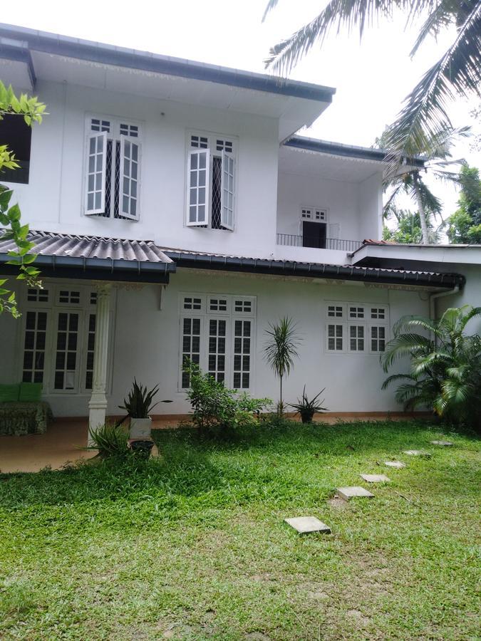 Anusha Apartment 15 Homestay Galle Ngoại thất bức ảnh